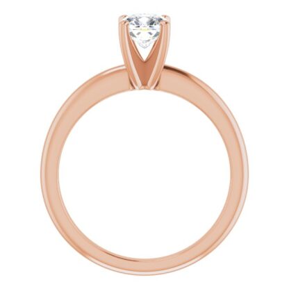 Anillo de Compromiso de Moissanita Forever One Cushion en Oro Amarillo de 14K - Imagen 2